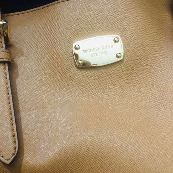 Bags - Picture 2 of 5